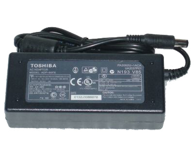 Toshiba Portege M205 AC Adapter / Battery Charger 15V